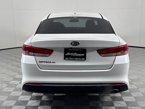2017 Kia Optima LX