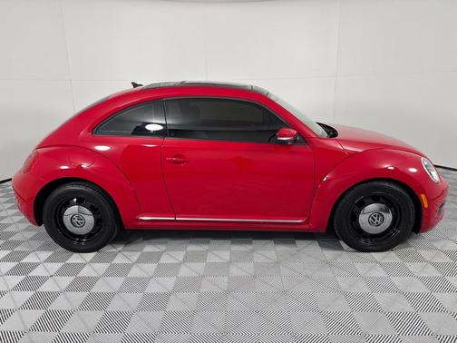 2013 Volkswagen Beetle