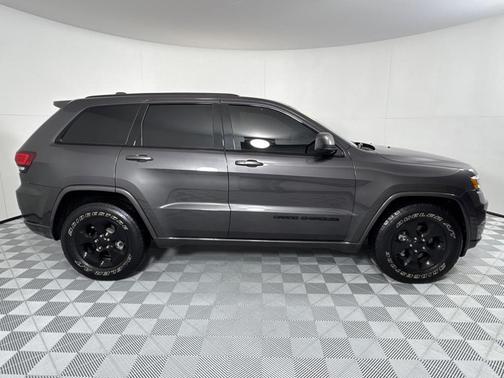 2018 Jeep Grand Cherokee Laredo
