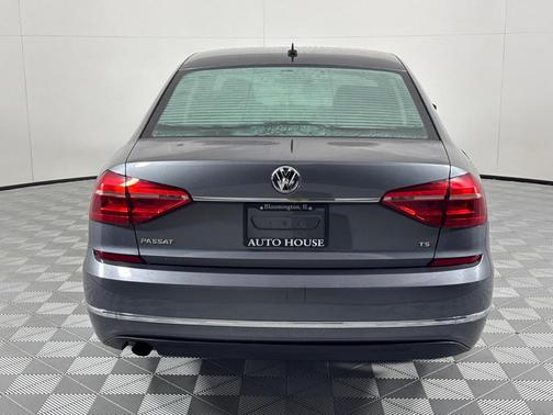 2016 Volkswagen Passat 1.8T S