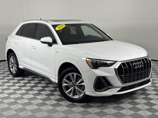 2021 Audi Q3 45 S line Premium