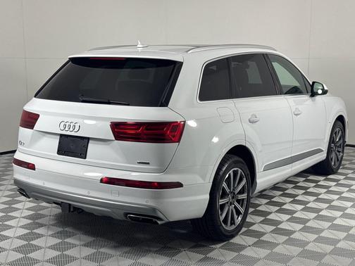 2018 Audi Q7 2.0T Premium Plus
