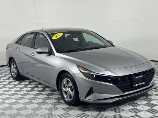 2021 Hyundai ELANTRA SE