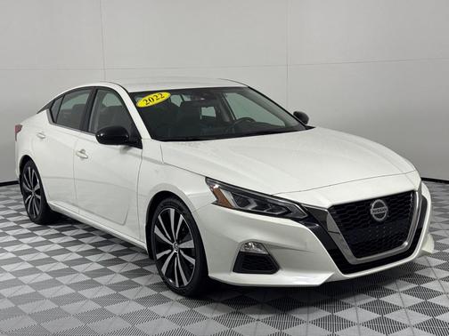 2022 Nissan Altima 2.5 SR