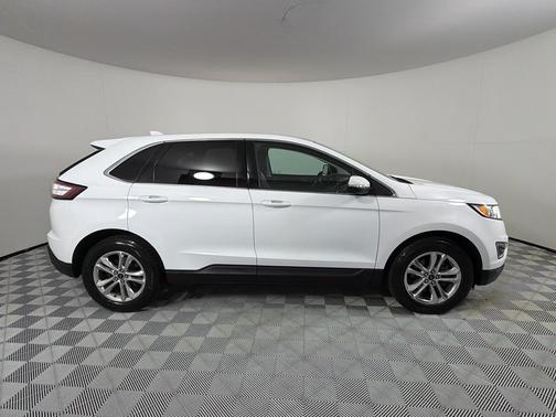 White 2016 Ford Edge SEL