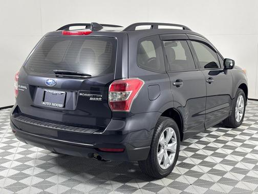 2016 Subaru Forester 2.5i