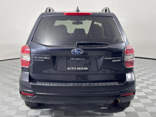 2016 Subaru Forester 2.5i