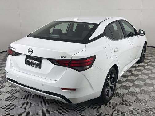 Cloud White 2023 Nissan Sentra SV