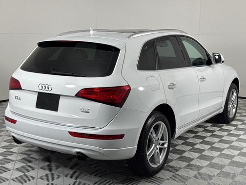2017 Audi Q5 2.0T Premium Plus