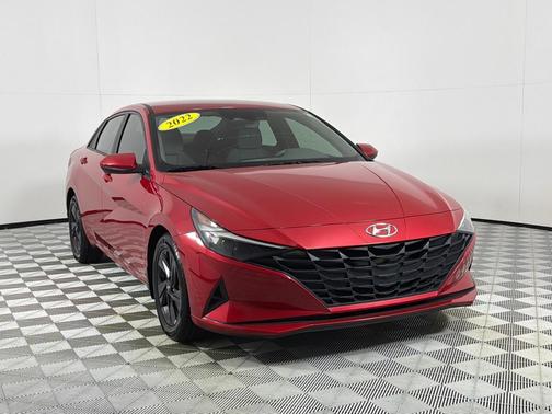 Red 2022 Hyundai ELANTRA SEL