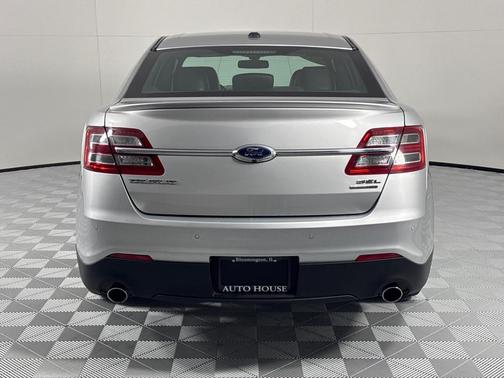 2016 Ford Taurus SEL