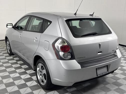 2009 Pontiac Vibe Base