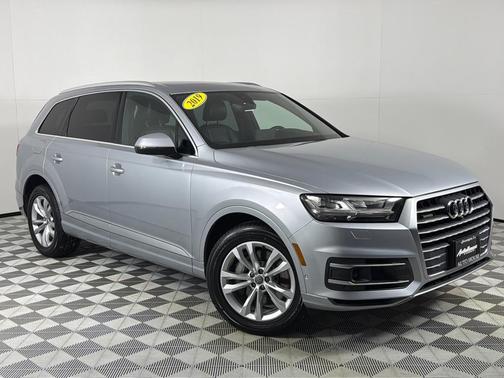 2019 Audi Q7 55 Premium Plus