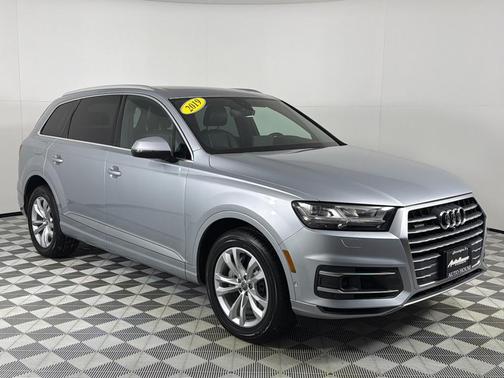 2019 Audi Q7 55 Premium Plus
