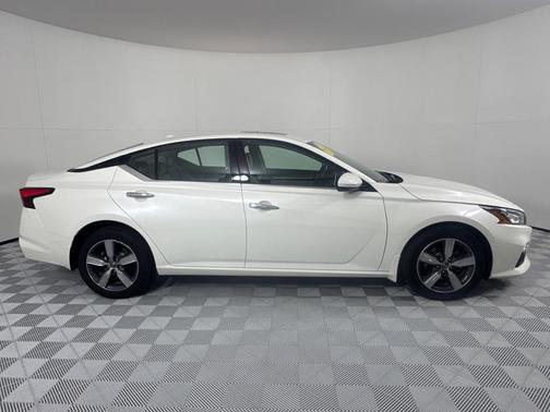 2021 Nissan Altima 2.5 SL