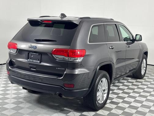 2017 Jeep Grand Cherokee Laredo