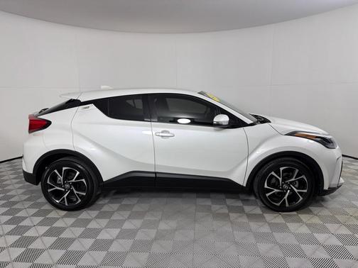 2020 Toyota C-HR XLE