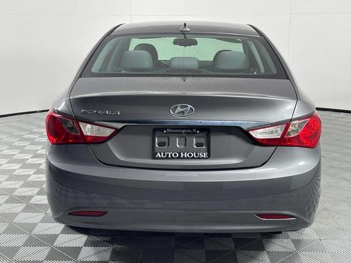 2012 Hyundai SONATA GLS