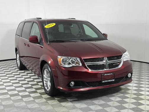 Red 2019 Dodge Grand Caravan SXT
