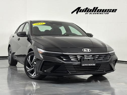Black 2025 Hyundai ELANTRA SEL Sport