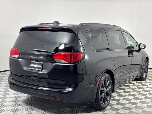 2019 Chrysler Pacifica Touring-L Plus