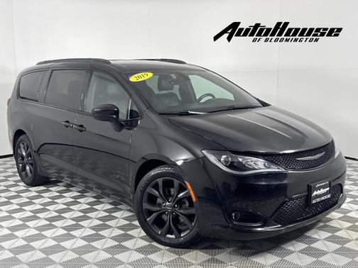 2019 Chrysler Pacifica Touring-L Plus