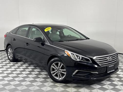 2016 Hyundai SONATA SE