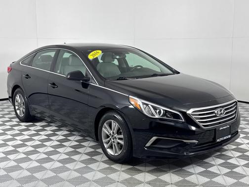 2016 Hyundai SONATA SE