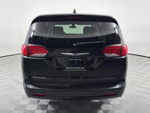Black 2022 Chrysler Voyager LX