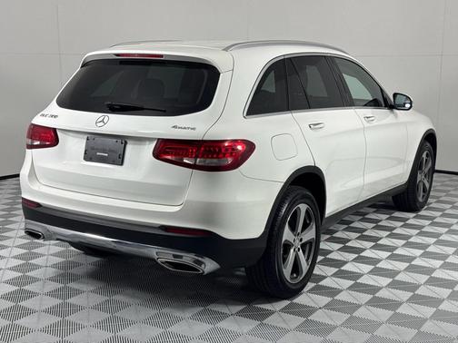 2017 Mercedes-Benz GLC 300 Base 4MATIC