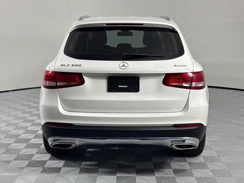2017 Mercedes-Benz GLC 300 Base 4MATIC