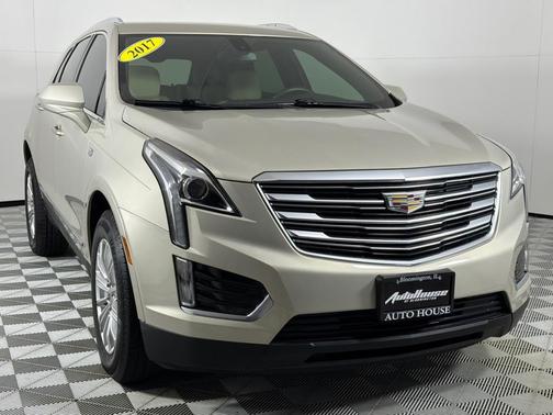 Tan 2017 Cadillac XT5 Base