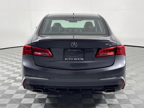 2018 Acura TLX V6 Advance