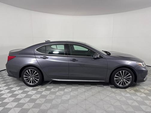2018 Acura TLX V6 Advance