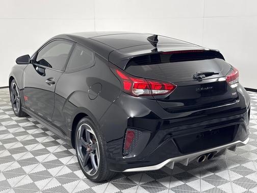 2019 Hyundai Veloster Turbo