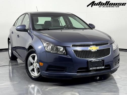 Blue 2013 Chevrolet Cruze 1LT