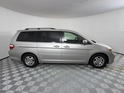 Silver 2005 Honda Odyssey EX-L