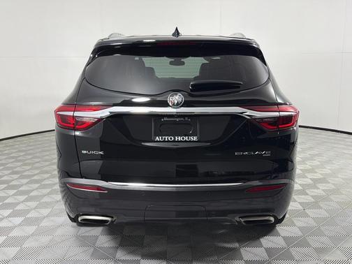 Black 2018 Buick Enclave Premium