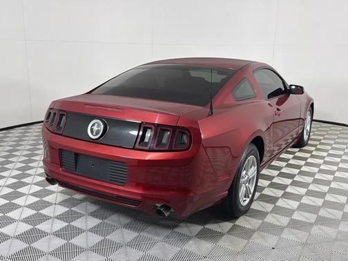Red 2014 Ford Mustang