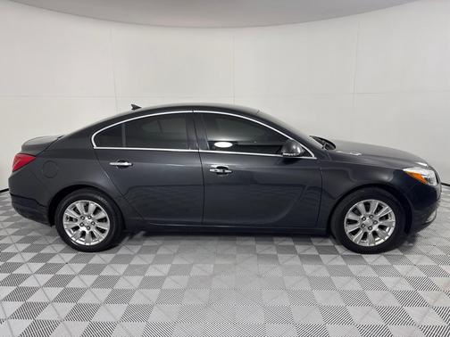 2012 Buick Regal Premium 1