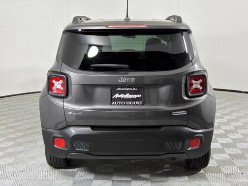 Gray 2017 Jeep Renegade Latitude