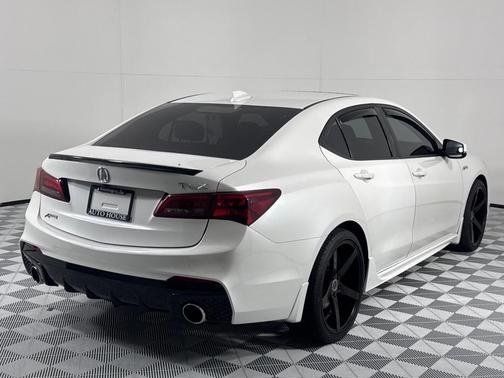 2019 Acura TLX Technology & A-Spec
