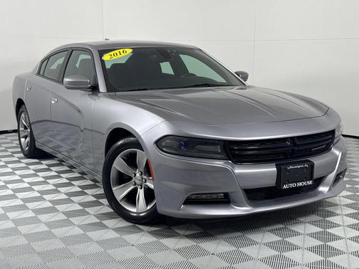 2016 Dodge Charger SXT