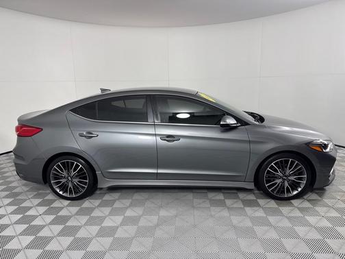 2017 Hyundai ELANTRA Sport