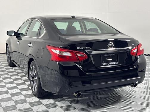 2017 Nissan Altima SV