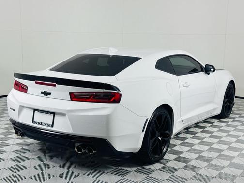 2018 Chevrolet Camaro 1LS