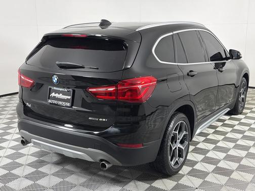 Black 2018 BMW X1 sDrive28i