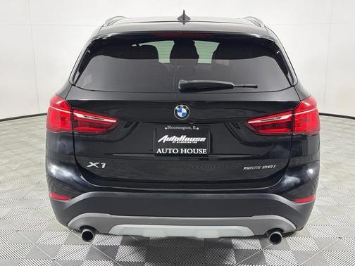 Black 2018 BMW X1 sDrive28i