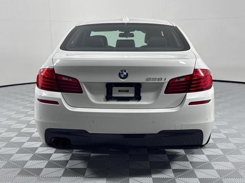 2016 BMW 528 i