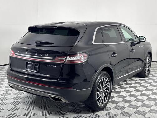 2019 Lincoln Nautilus Reserve